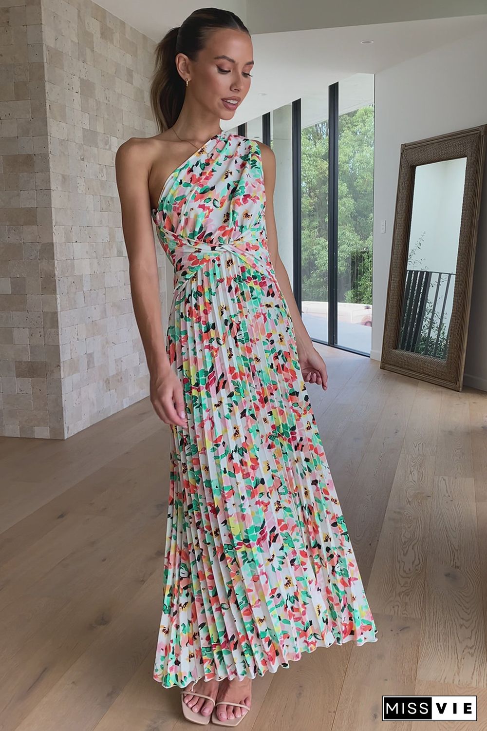 Green Boho Floral One-Shoulder Sleeveless Pleated Maxi Dress