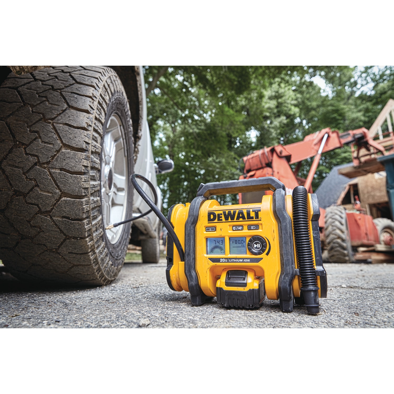 DEWALT DCC020IB 110-Volt Lithium Ion (Li-Ion) Air Inflator (Power Source: Battery; Car; Electric)