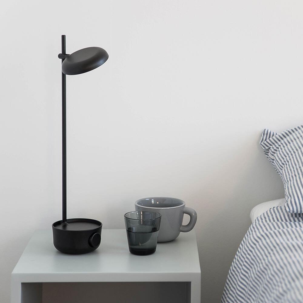 Focal LED Table Lamp