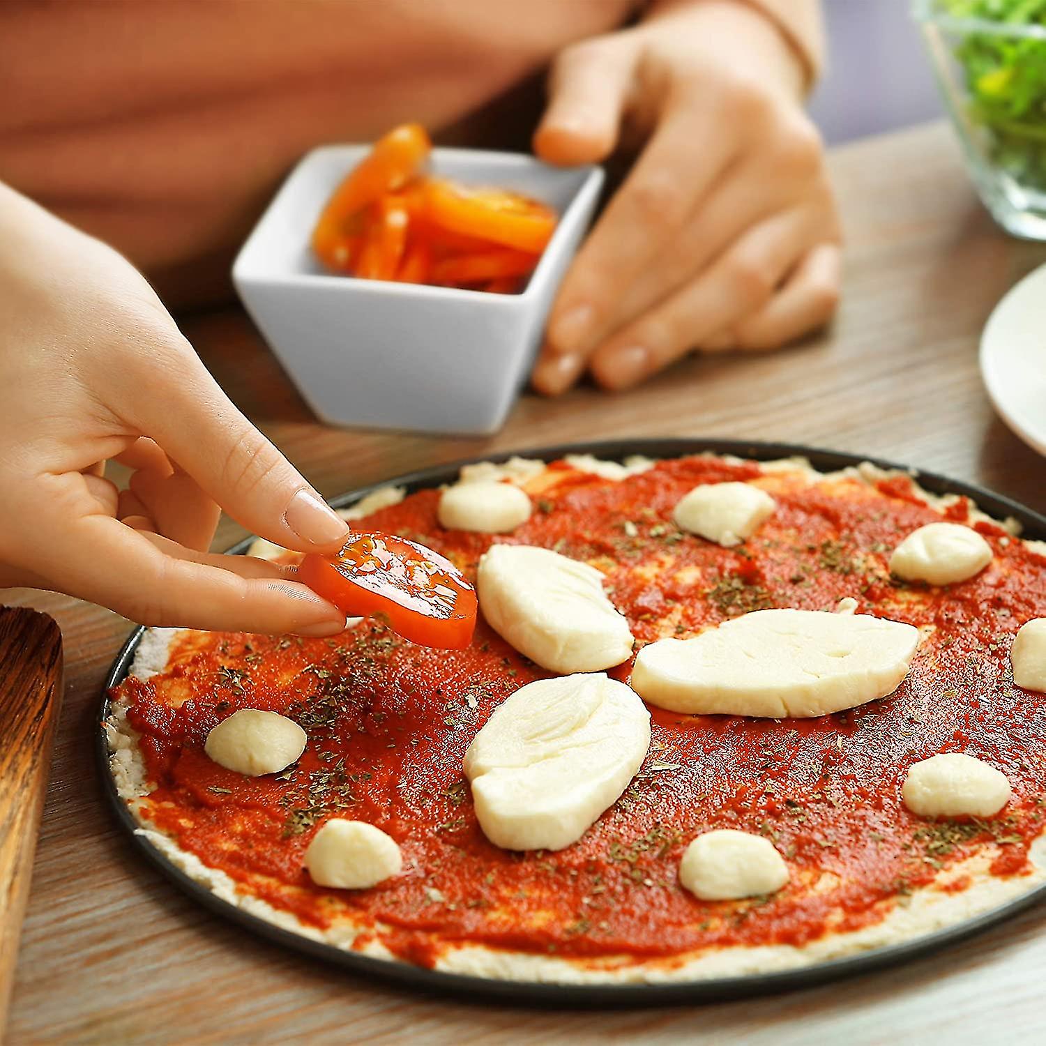 Set Of 2 Round Non-stick Perforated Pizza Molds In Gray Carbon Steel 32 Cm， Black