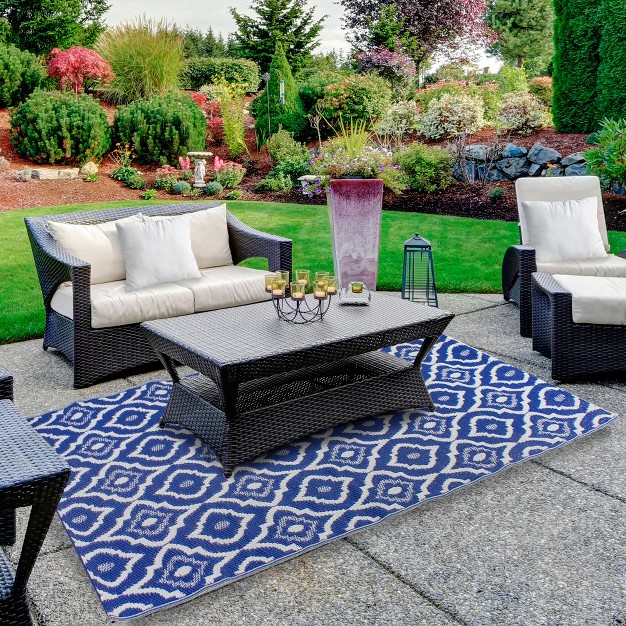 Northlight 4 x27 X 6 x27 Blue And White Geometric Rectangular Outdoor Area Rug