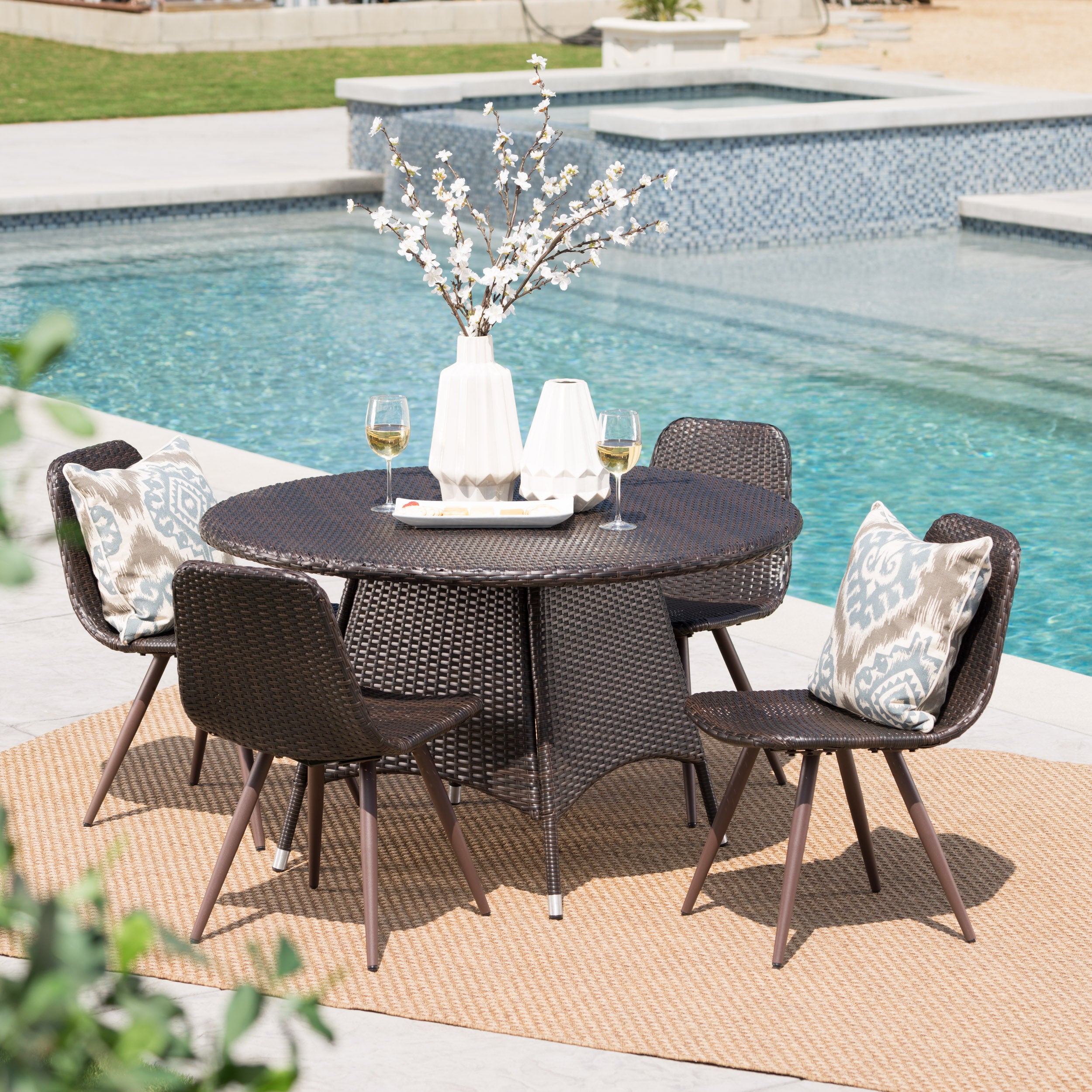 Isco Outdoor 5 Piece Multi-brown Wicker Circular Dining Set