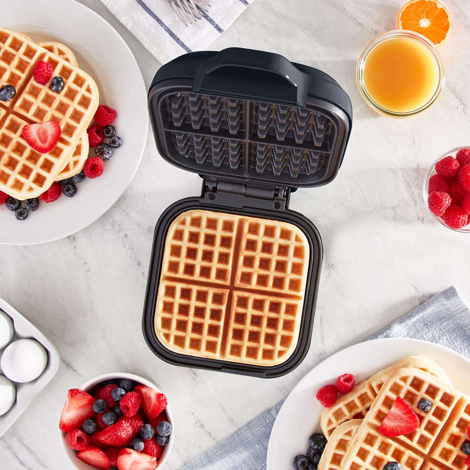 Rise by Dash 1 waffle Black Plastic Waffle Maker