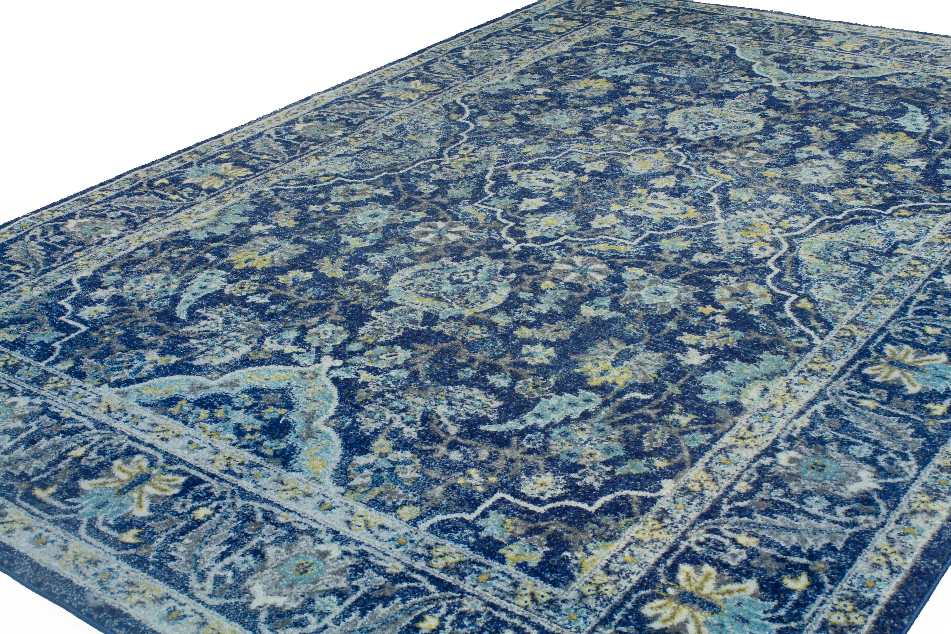 Everek 8 x 10 Dark Navy Blue Rug