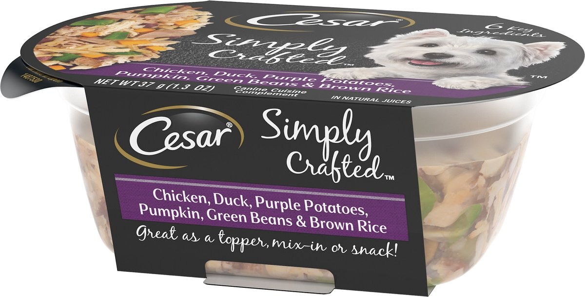 Cesar Simply Crafted Chicken， Duck， Purple Potatoes， Pumpkin， Green Beans and Brown Rice Wet Dog Food Meal Topper， 1.3-oz tray， case of 10