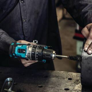 Makita 40V Max XGT Compact Brushless Cordless Compact 12 in. Hammer Driver-Drill Kit (2.5Ah) GPH02D