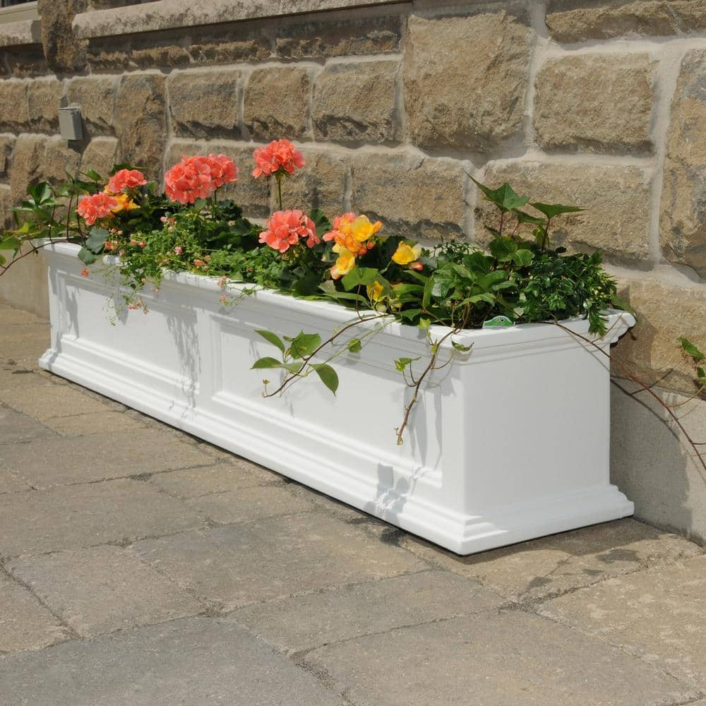 Mayne Fairfield 60 in. x 11 in. Self-Watering White Polyethylene Window Box 5824W