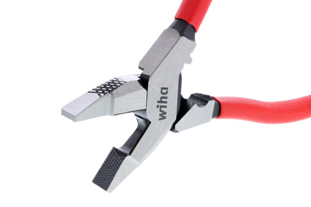 Wiha Classic Grip Linemans Pliers with Crimpers 9.5 ;