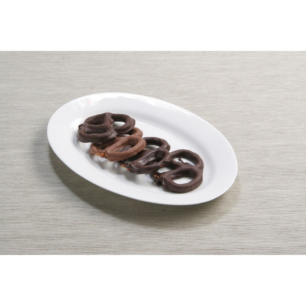 Red Vanilla Oval Plates 8\