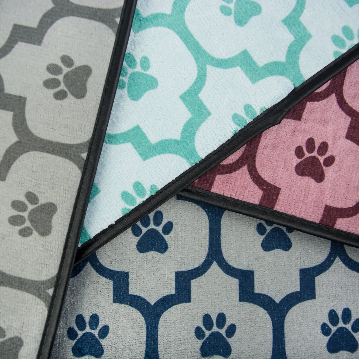 Bone Dry Lattice Paw Print Dog and Cat Food Mat