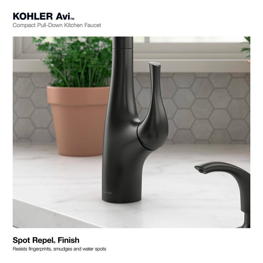 KOHLER Avi Single-Handle Pull Out Sprayer Kitchen Faucet in Matte Black K-R27141-SD-BL