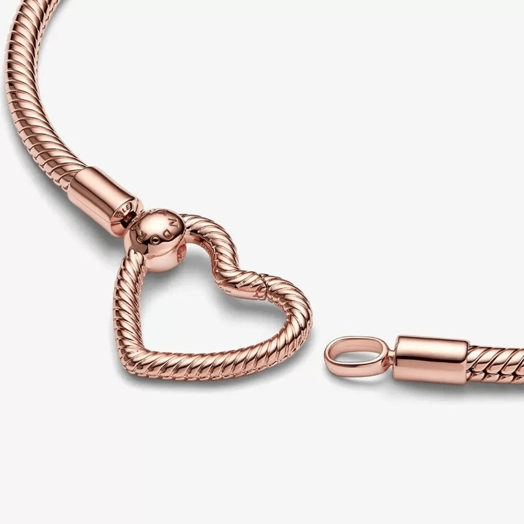 PANDORA  Pandora Moments Heart Closure Snake Chain Bracelet