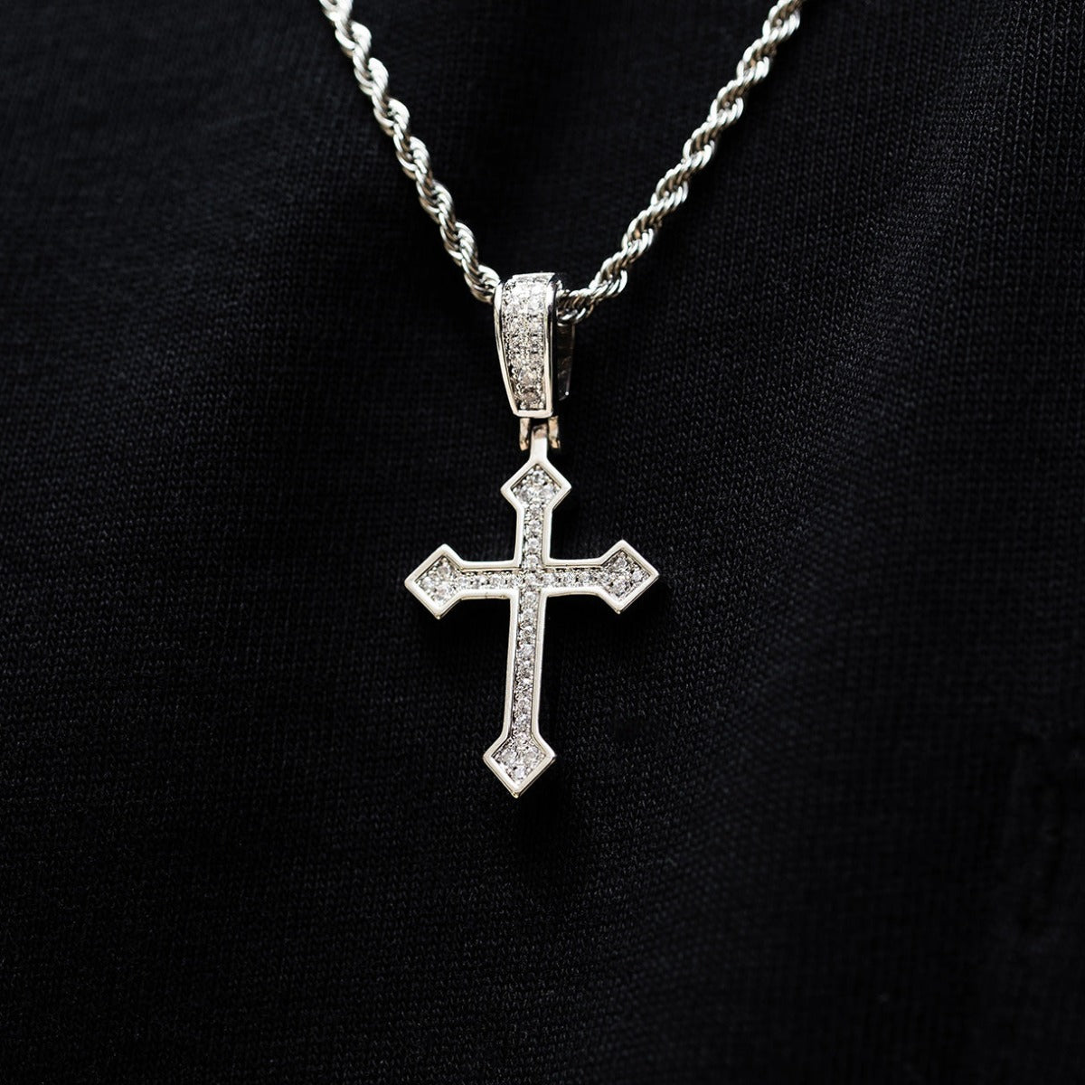 Celtic Cross V.2 in White Gold