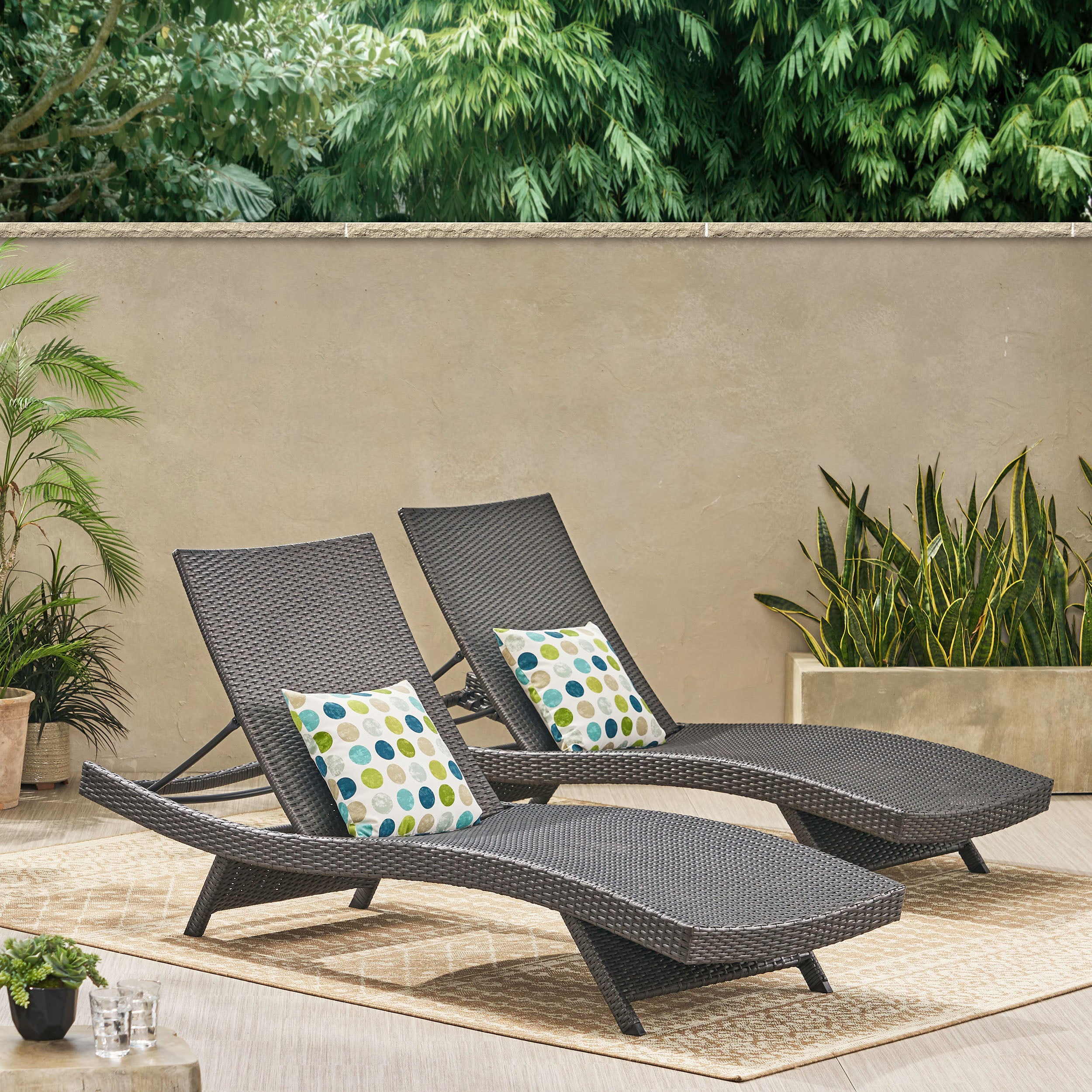 Lakeport Outdoor Grey Wicker Chaise Lounge Chairs