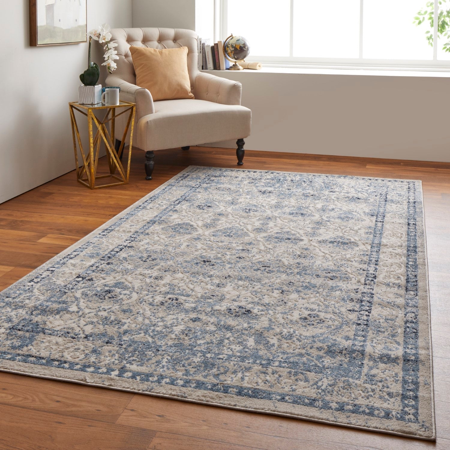 Wyllah Diamond Blue / Ivory Rug