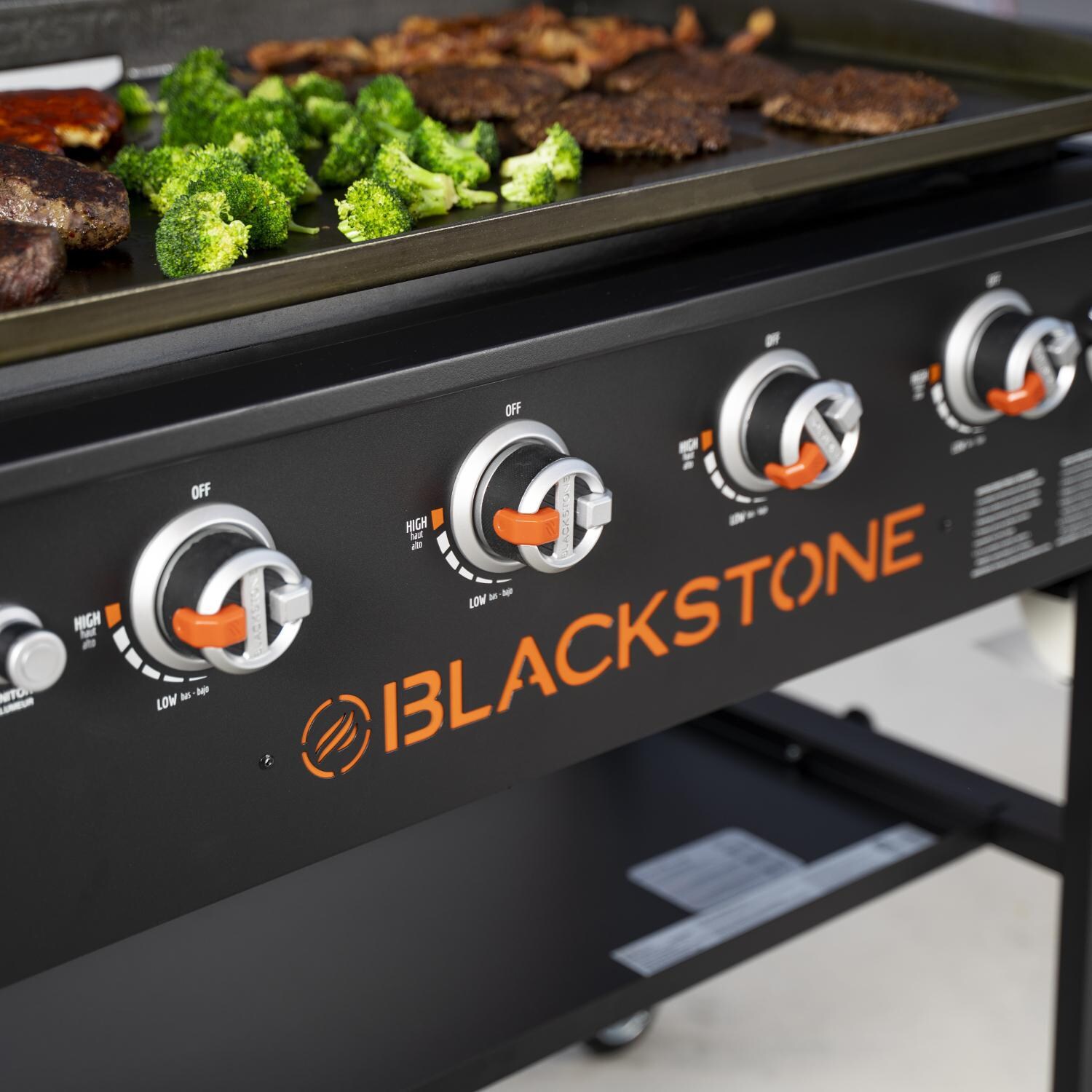 Blackstone 36-Inch with Hood and Griddle Cover