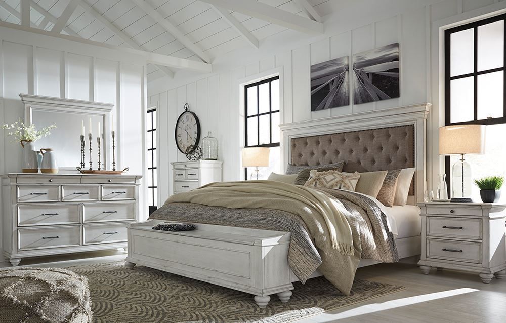 Kanwyn King Storage Bed with Dresser, Mirror and Nightstand