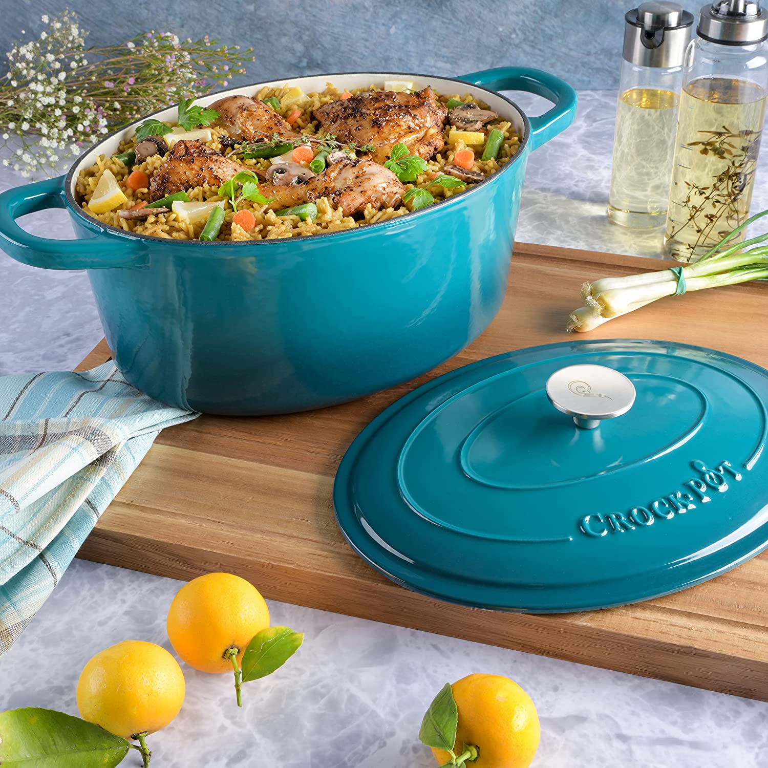 Crock-Pot 109475.02 Artisan Oval Enameled Cast Iron Dutch Oven， 7-Quart， Teal Ombre