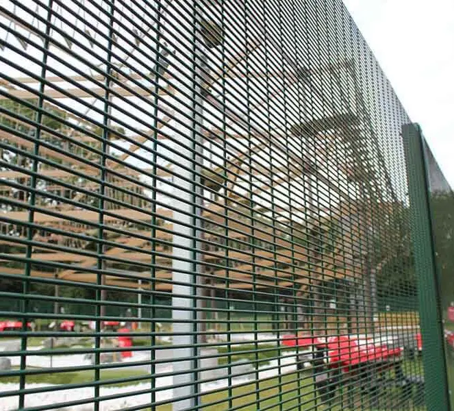 Factory direct supply steel welded 358 mesh high security fence panels with razor barbed wire