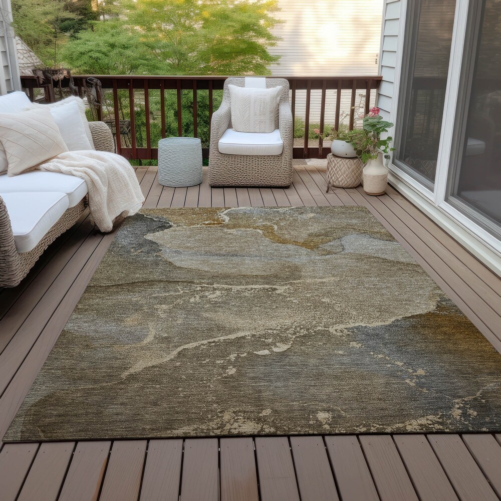 Machine Washable Indoor/ Outdoor Abstract Marble Chantille Rug