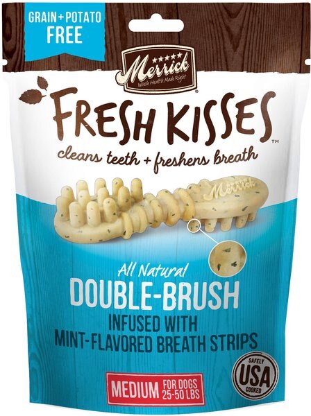 Merrick Fresh Kisses Double-Brush Mint Breath Strip Infused Medium Dental Dog Treats