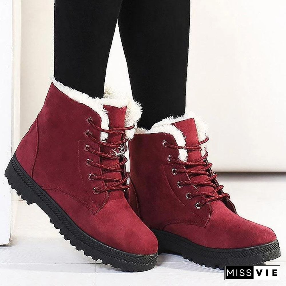 CUTE AND COMFY SNOW BOOTS