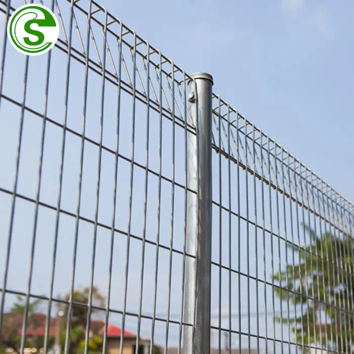 Hot Sale Roll Top Triangle Wire Mesh Fence High Quality BRC Fence Panel For Garden Fence