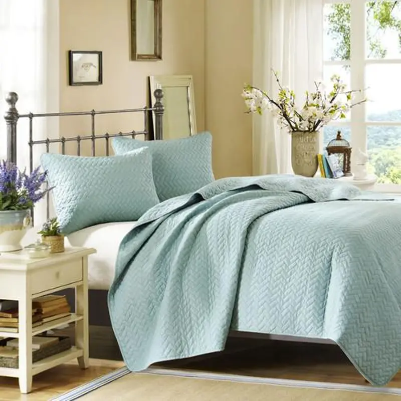 Hampton Hill Sky Queen Coverlet Collection