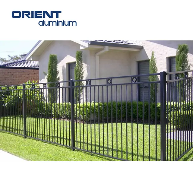 factory direct cheapest Heavy duty aluminum horizontal fencing screen High Quality metal garden fence panel