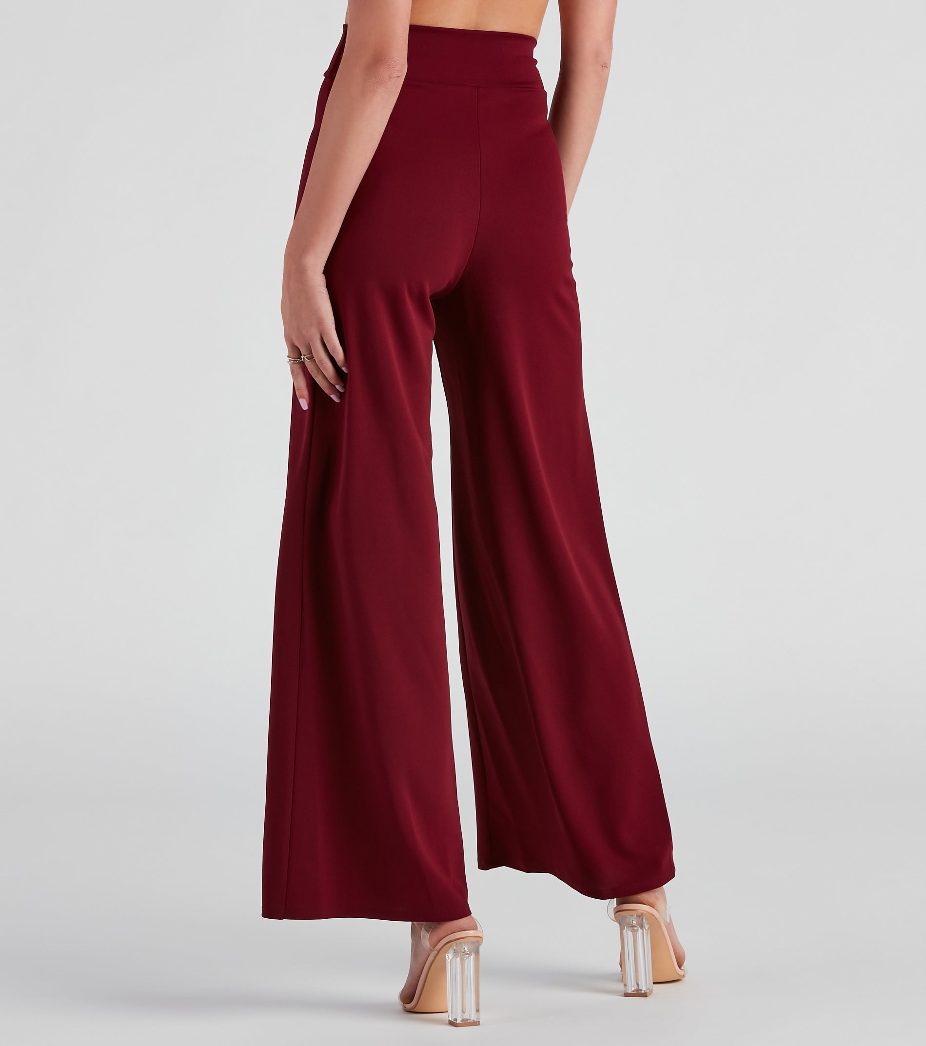 So Chic Crepe Wide-Leg Pants