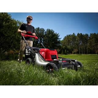 MW M18 FUEL Brushless Cordless 21 in. Walk Behind Self-Propelled Mower Pesticide Sprayer w (2) 12Ah  (1) 3 Ah Batteries 2823-22HD-2820-21PS