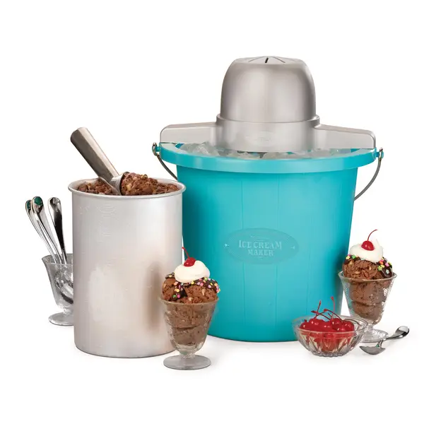 Nostalgia Electrics 4 Quart Old Fashioned Ice Cream Maker