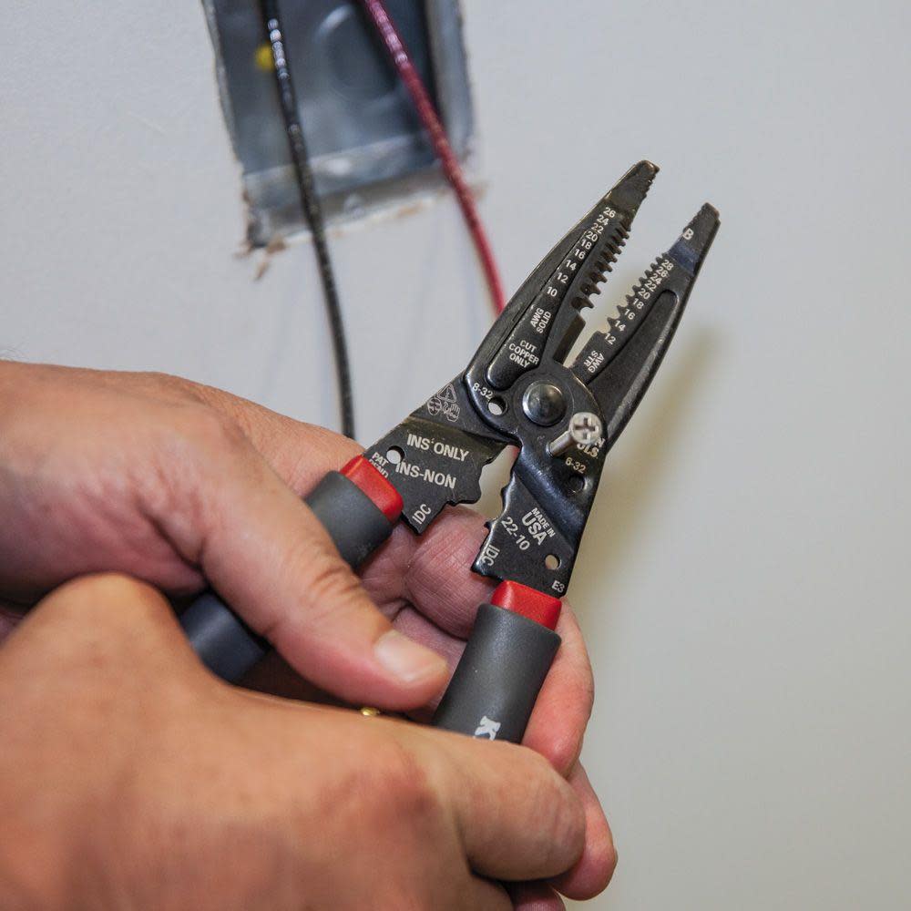 Wire Stripper/Crimper Multi-Tool