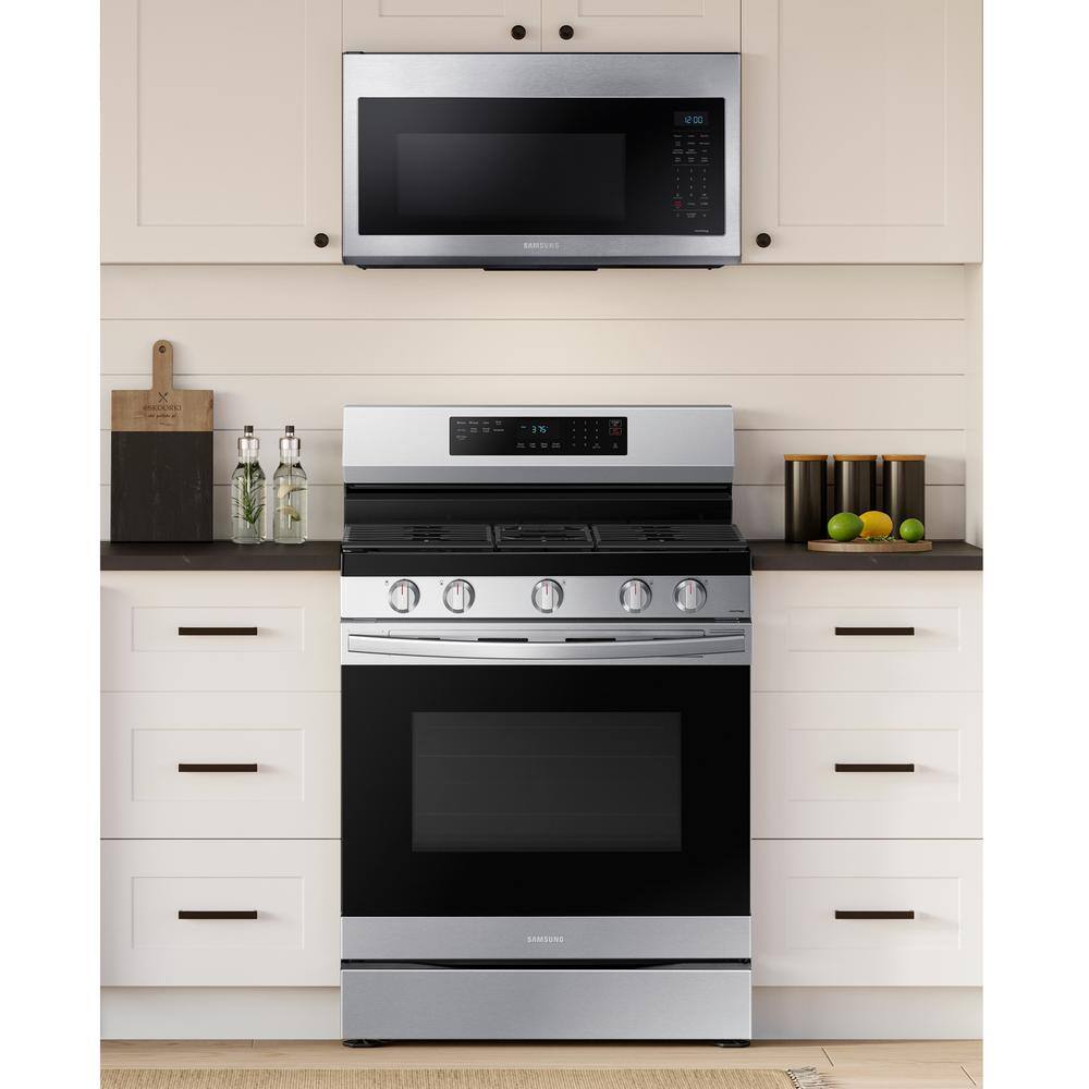  6 cu. ft. Smart Wi-Fi Enabled Convection Gas Range with No Preheat AirFry in Stainless Steel NX60A6511SS