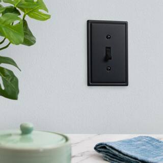 Hampton Bay Sinclair Matte Black 1-Gang Toggle Wall Plate 148TMBHB