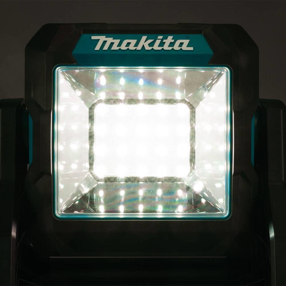 Makita 40V max XGT L.E.D. Work Light Cordless Bare Tool ML003G from Makita