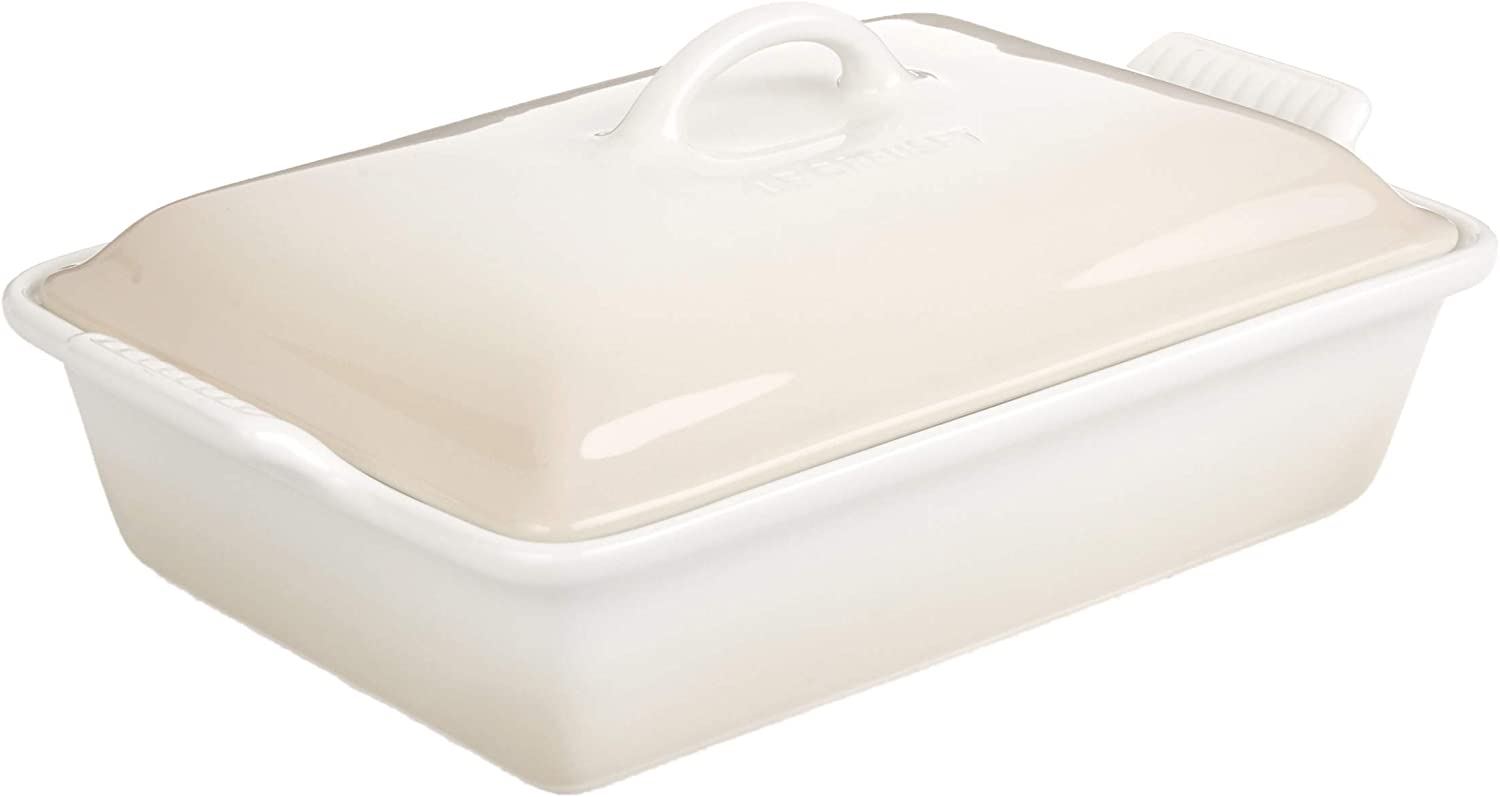 Le Creuset PG07053A-33716 Stoneware Heritage Covered Rectangular Casserole， 4 qt. (12 x 9)， Meringue