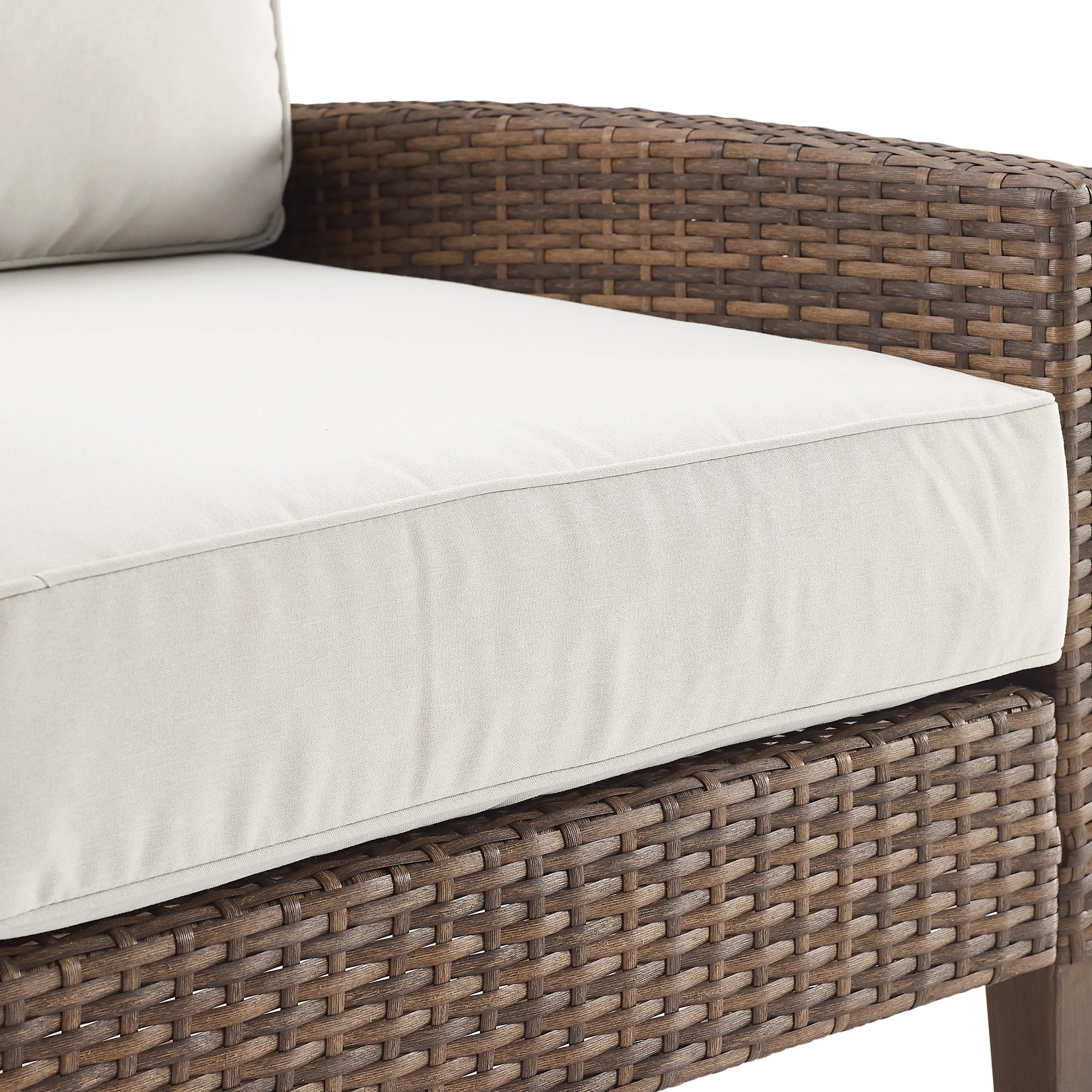 Capella Brown Wicker Patio Armchairs， Set of 2