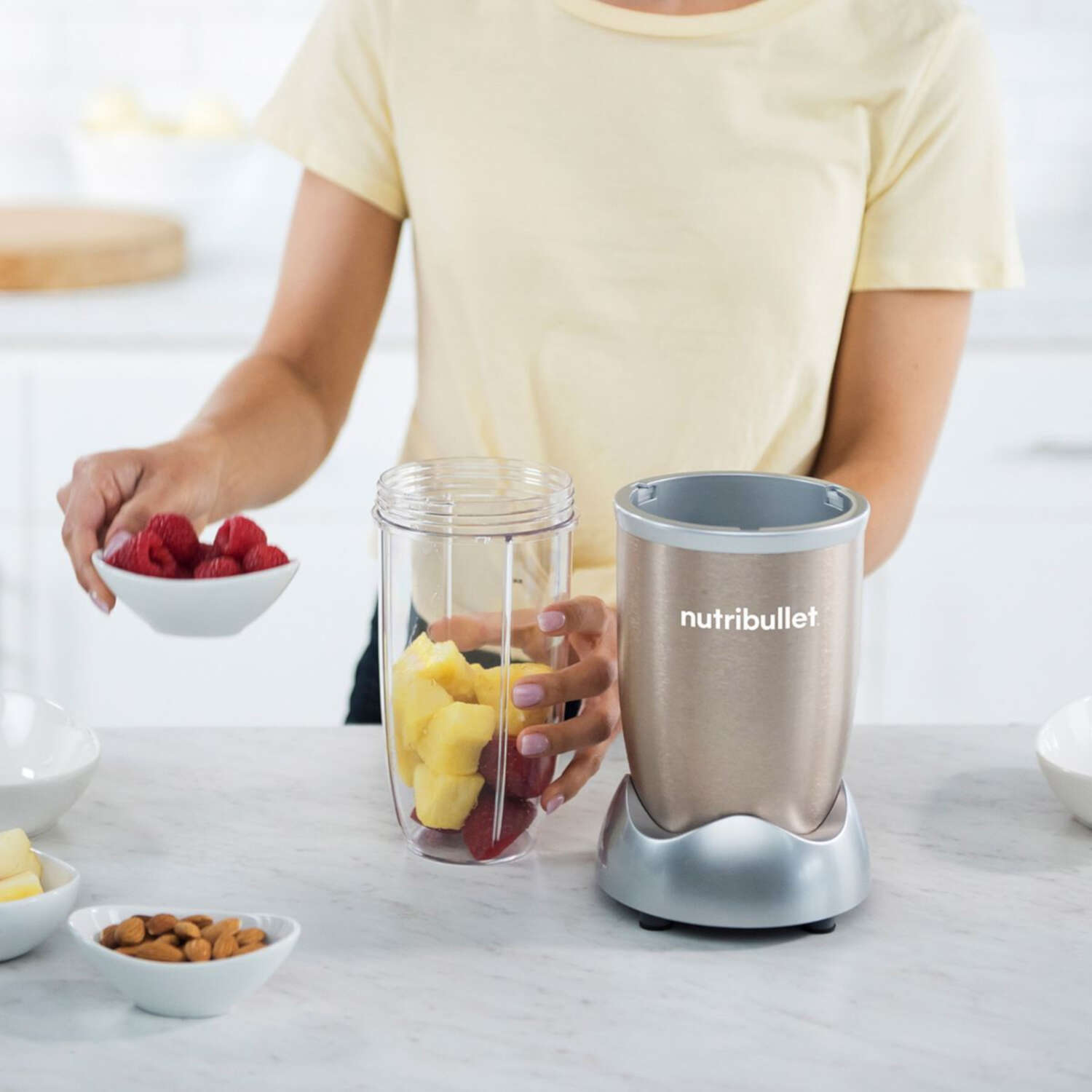 NutriBullet Pro Champagne Plastic Blender 32 oz 1 speed