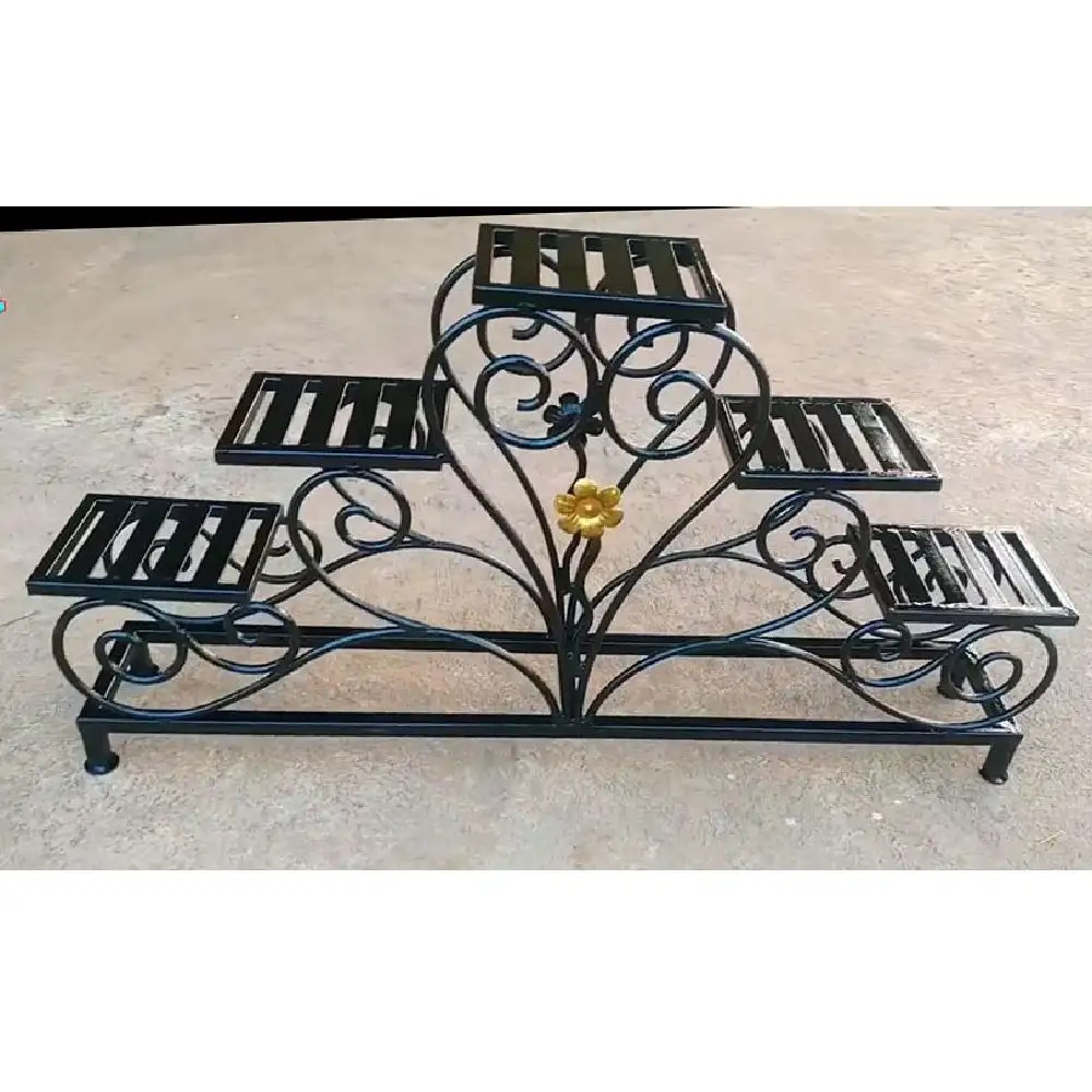 Planter metal plant pot stand Luxury Hot Selling Garden planter indoor outdoor decorative metal planters Plant Pot For Decor