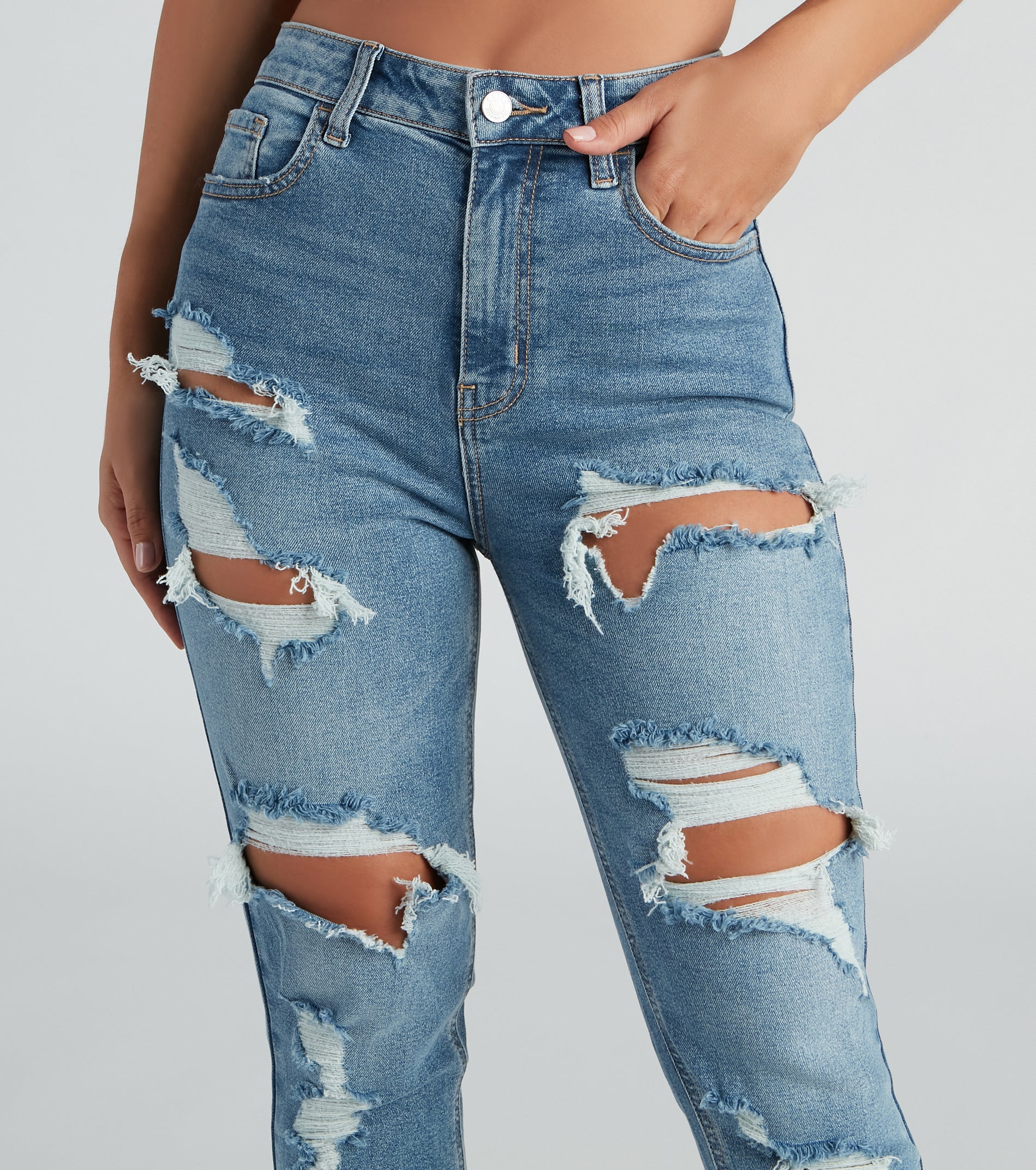 Everyday Edgy Distressed Straight-Leg Jeans