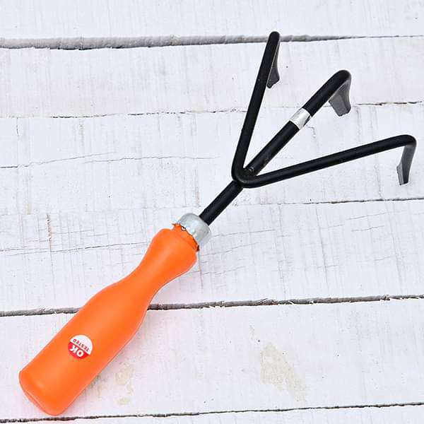 3 Prong Hand Cultivator No. MMI 84 - Gardening Tool