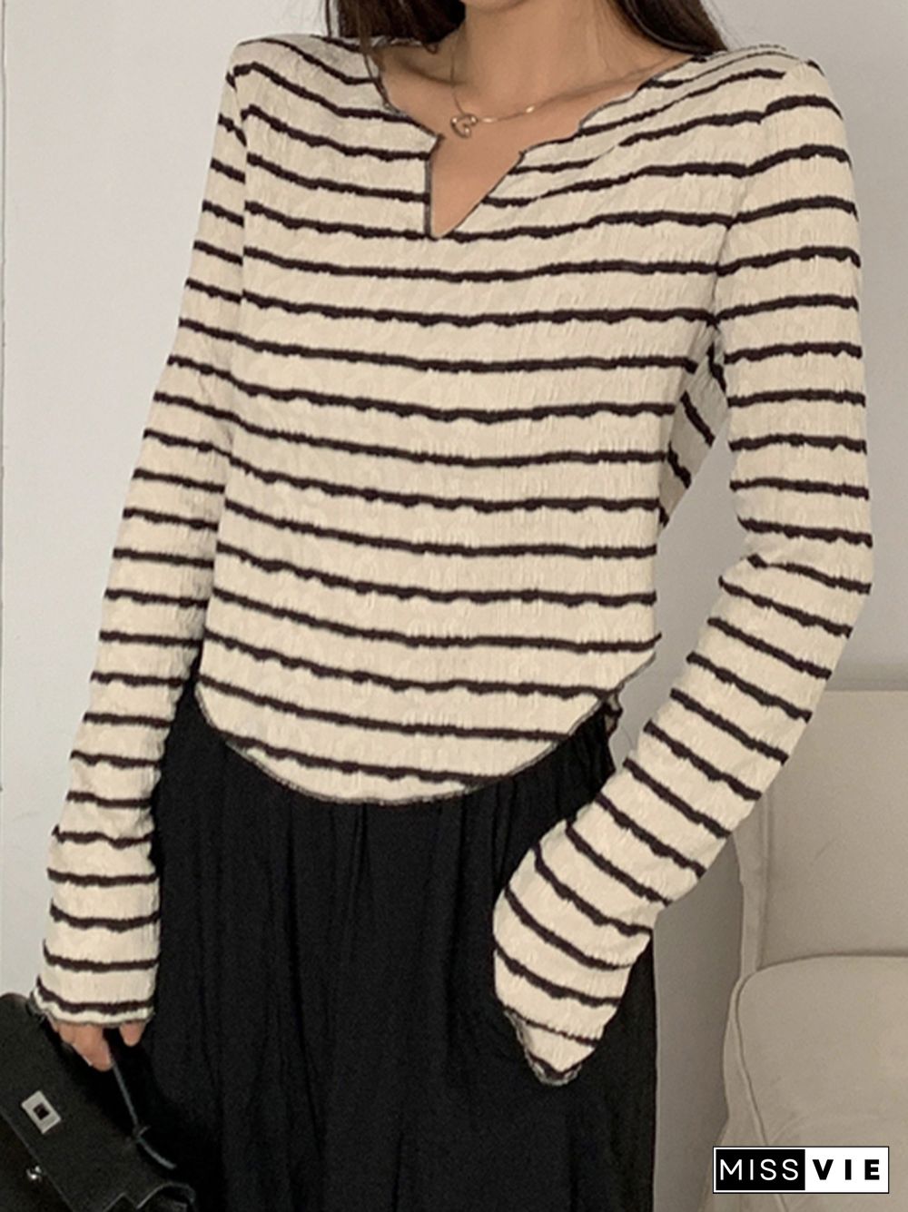 Textured Stripe V Neck Irregular Hem Long Sleeve Tee