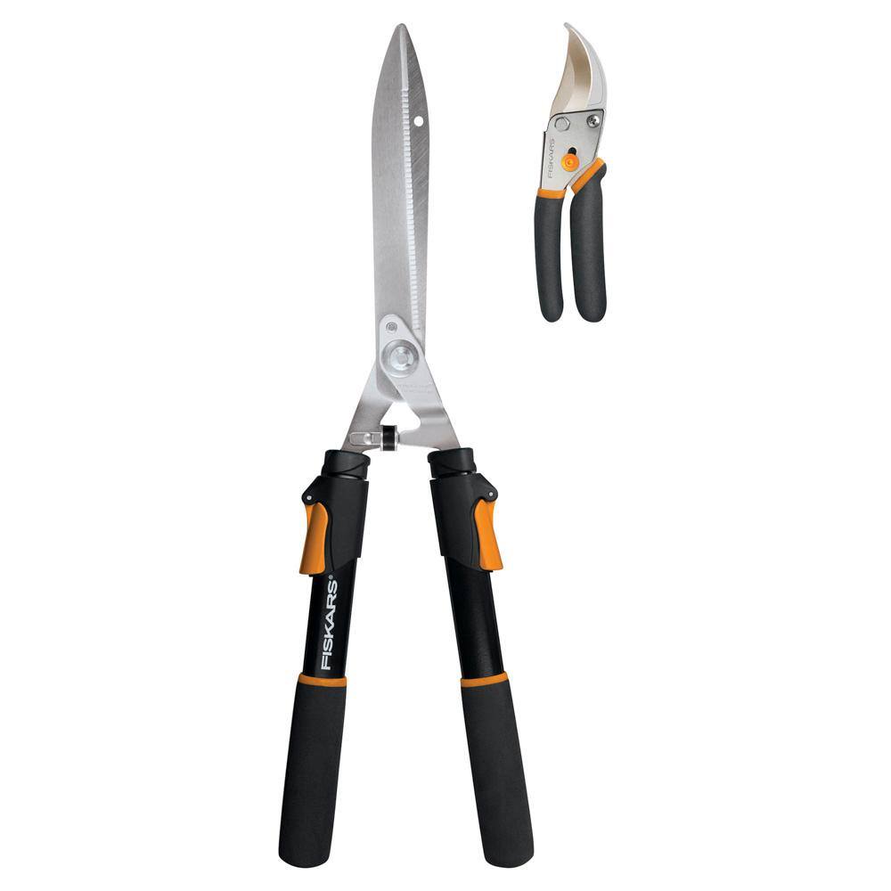 Fiskars 2-Piece Set with 5.5 in. Bypass Pruner and 9 in. Telescoping Hedge Shears 1067031