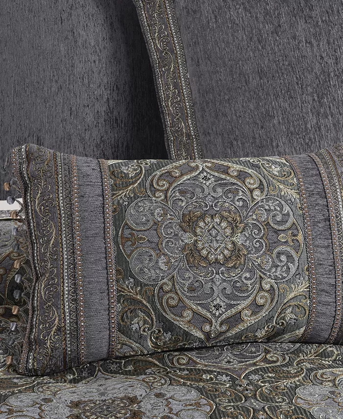 J Queen New York Weston Decorative Pillow， 15