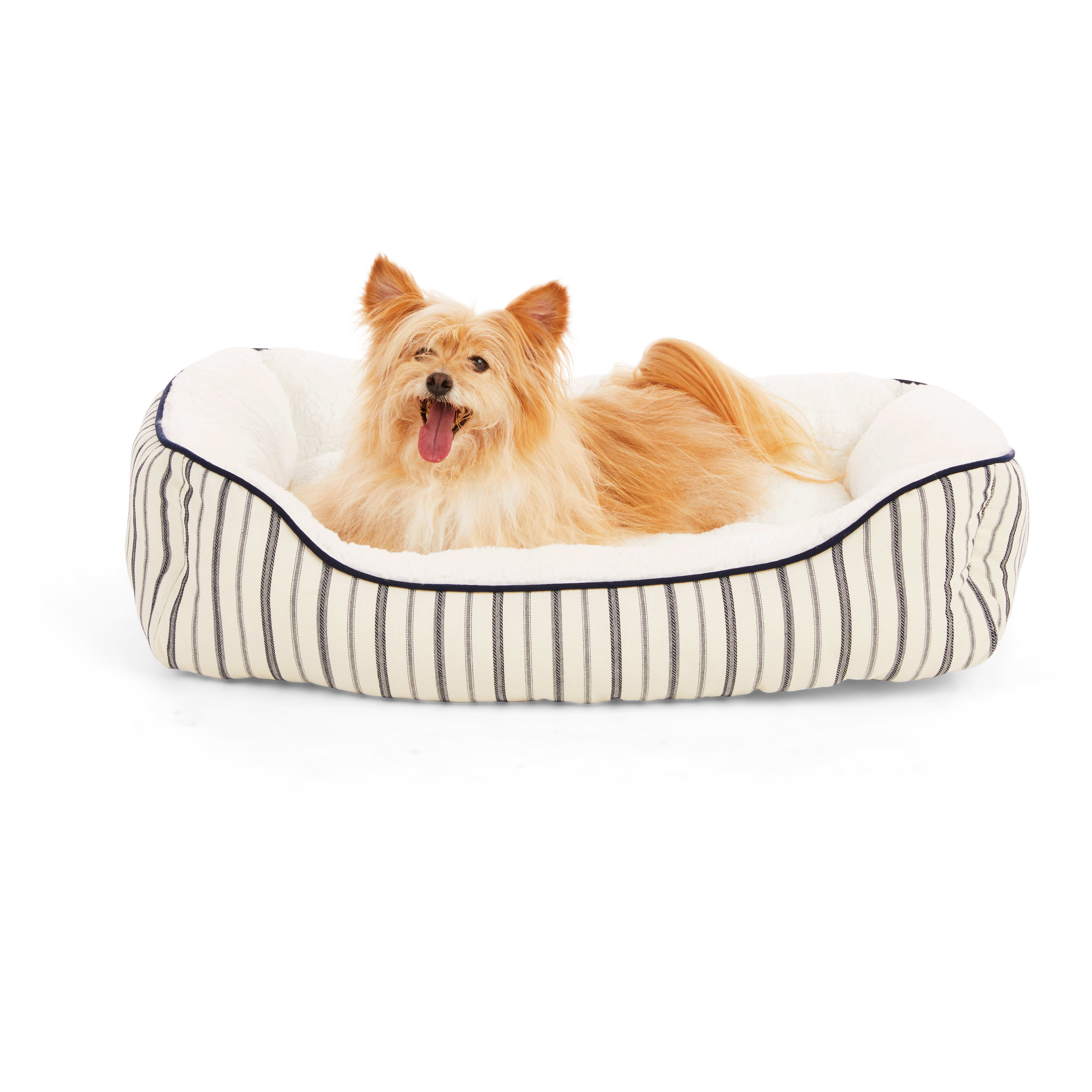 EveryYay Blue Nautical Striped Nester Dog Bed， 32