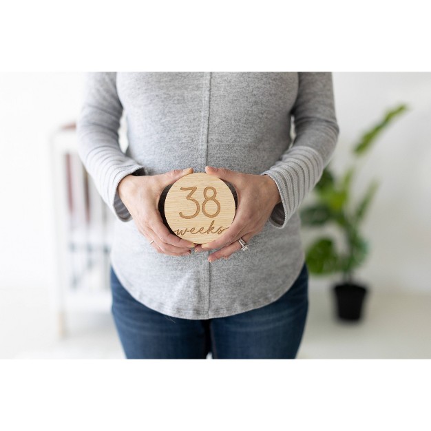 Pearhead Wooden Pregnancy Milestone Photo Props