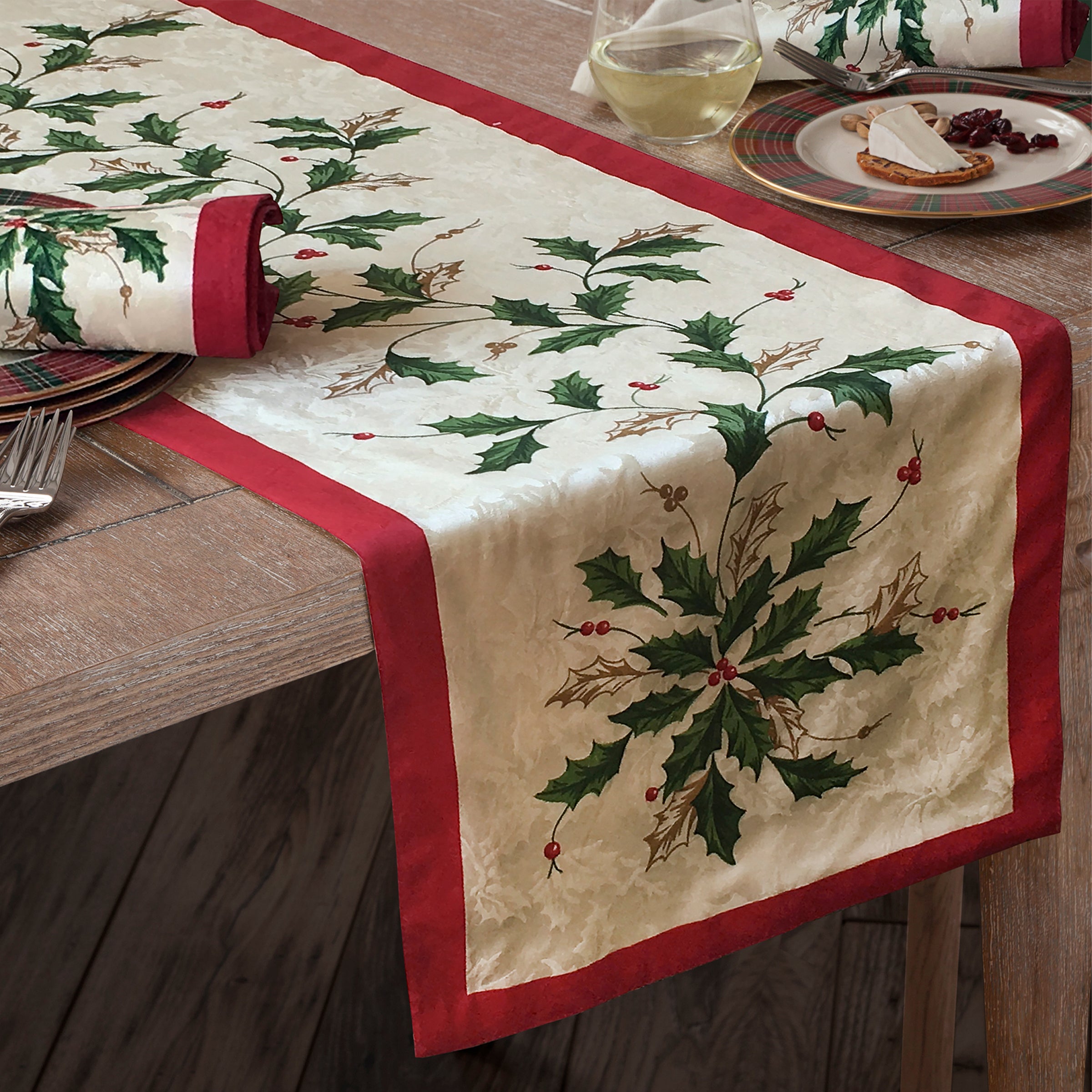 Holiday 14x90 Table Runner