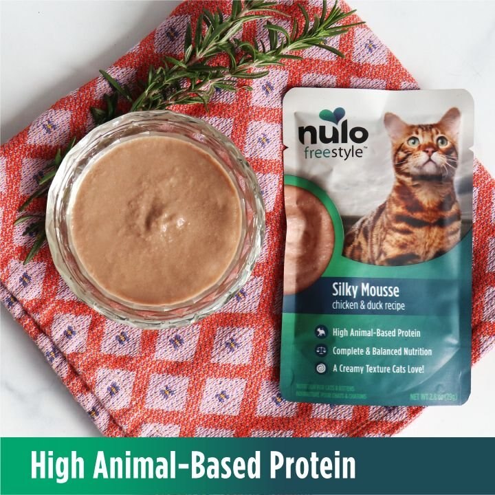 Nulo Freestyle Silky Mousse Chicken and Duck Recipe Grain-Free Wet Cat Food， 2.8-oz， case of 24