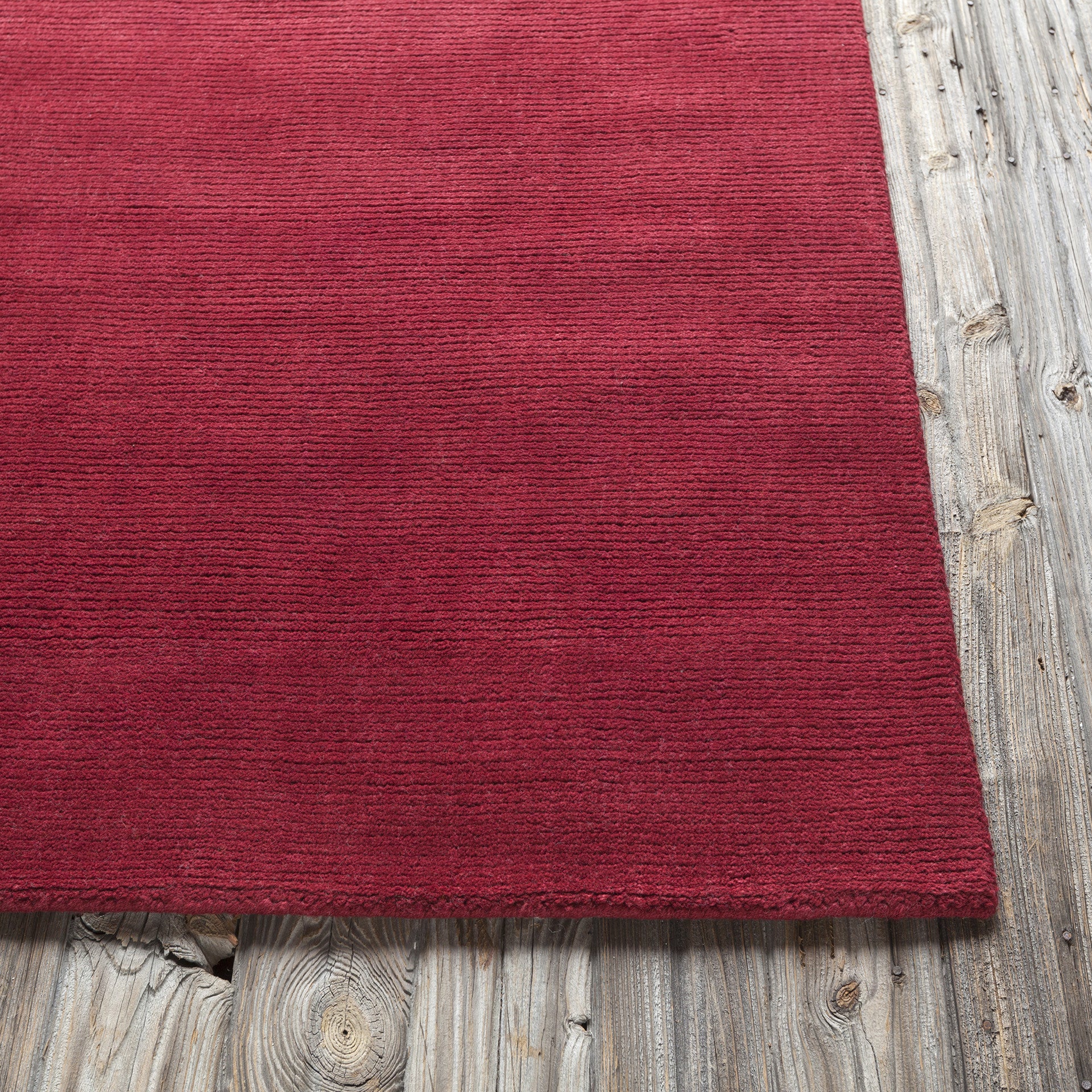 Ferno Collection Hand-Tufted Area Rug in Red